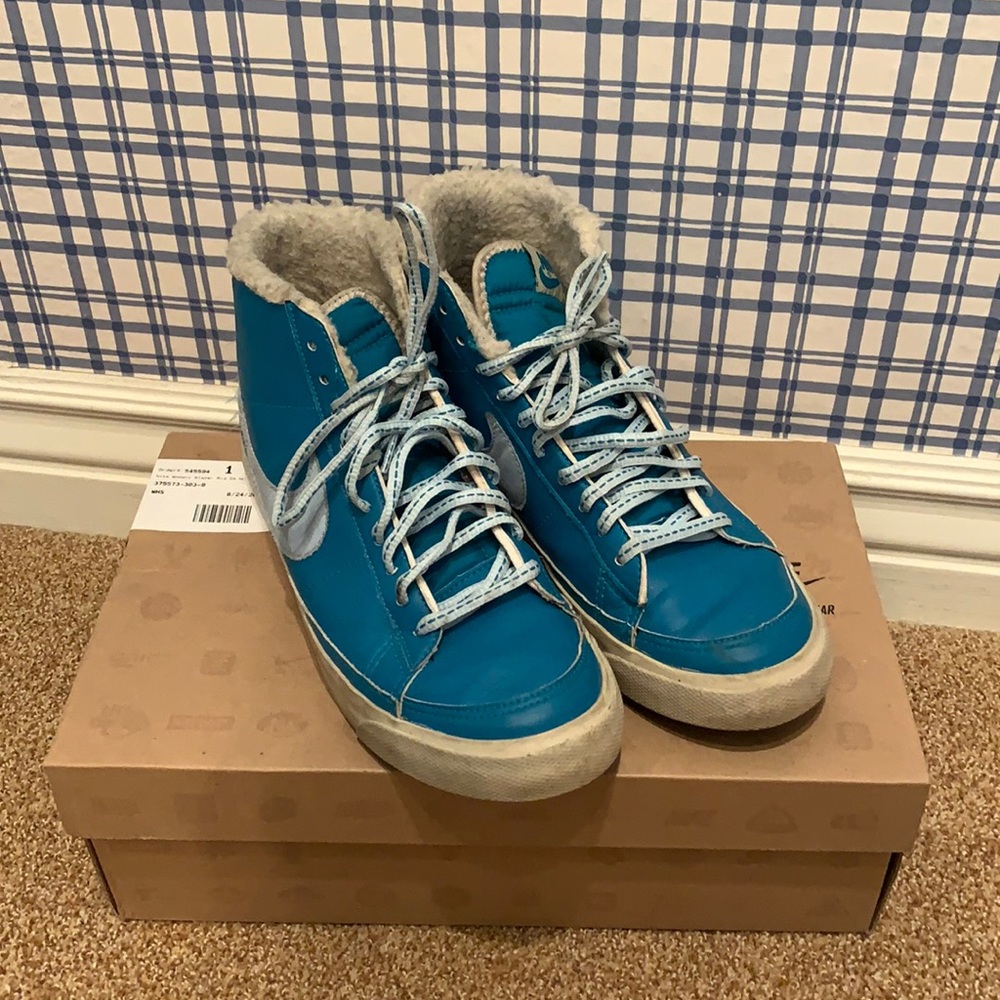 Nike high tops - women